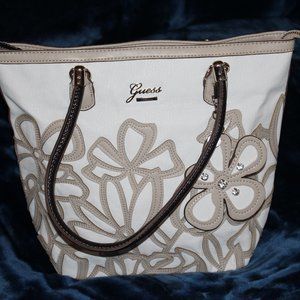 Guess tote